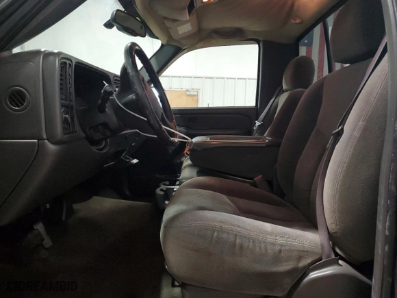 2005 Chevrolet Silverado 1500 Z71 with VIN 1GCEK14T05Z289135, listed as a Copart auction lot 84499504 with 128,562 mi miles and Salvage Title. Bid and sale history available at carsss.com. Image 7.