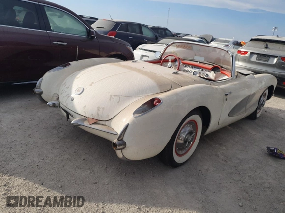 1956 Chevrolet Corvette с VIN E56S001613, выставлен на аукционе Copart как лот 75833614 с пробегом 5 646 миль миль и Списание • Salvage title. История ставок и продаж доступна на DreamBid. Изображение 3.