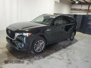 2025 Mazda CX-90 Preferred z VIN JM3KKBHD1S1203862, wystawiony jako Copart lot #51180285 z przebiegiem 8 332 mil mil oraz Czysty tytuł • Clean title. Historia ofert i sprzedaży dostępna na DreamBid. Obrazek 1.