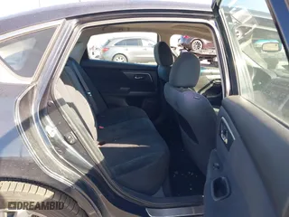 2015 Nissan Altima 2.5 SV with VIN 1N4AL3AP6FC238540, listed as a IAAI auction lot 41576382 with 147,874 mi miles. Bid and sale history available at carsss.com. Image 8.