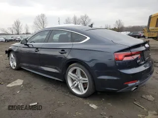 2018 Audi A5 Sportback Premium Plus with VIN WAUENCF51JA085208, listed as a Copart auction lot 40869524 with 33,603 mi miles. Bid and sale history available at carsss.com. Image 2.