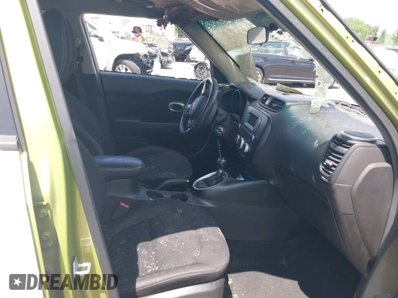 2015 Kia Soul z VIN KNDJN2A25F7776125, wystawiony jako IAAI lot #42182438 z przebiegiem Nie podano mil oraz . Historia ofert i sprzedaży dostępna na DreamBid. Obrazek 5.