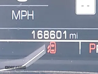 2018 Chevrolet Suburban LT with VIN 1GNSKHKC3JR207477, listed as a IAAI auction lot 41716372 with 168,601 mi miles. Bid and sale history available at carsss.com. Image 7.