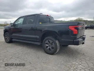 2023 Ford F-150 Lightning Pro z VIN 1FTVW1EV4PWG12935, wystawiony jako Copart lot #52685485 z przebiegiem Nie podano mil oraz Szkody całkowita. Historia ofert i sprzedaży dostępna na DreamBid. Obrazek 2.