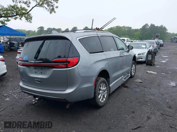 2021 Chrysler Pacifica Touring L z VIN 2C4RC1BG7MR591356, wystawiony jako IAAI lot #42256765 z przebiegiem 32 653 mil mil oraz . Historia ofert i sprzedaży dostępna na DreamBid. Obrazek 4.