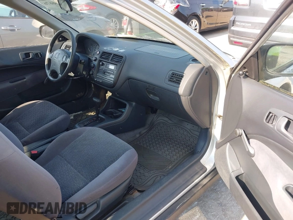 2000 Honda Civic DX z VIN 2HGEJ644XYH107942, wystawiony jako IAAI lot #42456676 z przebiegiem 207 275 mil mil oraz . Historia ofert i sprzedaży dostępna na DreamBid. Obrazek 5.