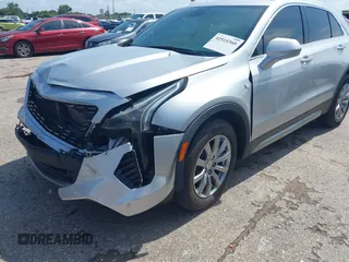 2020 Cadillac XT4 FWD Premium Luxury с VIN 1GYFZCR4XLF026740, выставлен на аукционе IAAI как лот 42514360 с пробегом 69 806 миль миль и . История ставок и продаж доступна на DreamBid. Изображение 18.