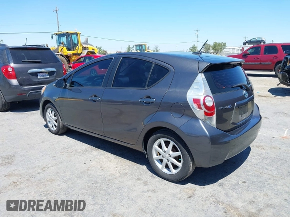 2012 Toyota Prius One z VIN JTDKDTB34C1015136, wystawiony jako IAAI lot #42332607 z przebiegiem 134 905 mil mil oraz . Historia ofert i sprzedaży dostępna na DreamBid. Obrazek 3.