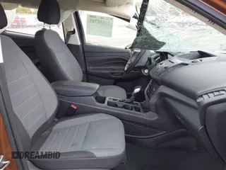 2017 Ford Escape S с VIN 1FMCU0F75HUA13185, выставлен на аукционе IAAI как лот 42038703 с пробегом 131 002 миль миль и . История ставок и продаж доступна на DreamBid. Изображение 5.