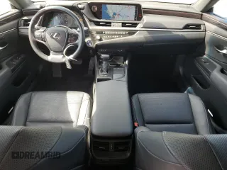 2021 Lexus ES 300h z VIN 58ADA1C12MU006944, wystawiony jako Copart lot #54704865 z przebiegiem 77 186 mil mil oraz Szkoda całkowita • Salvage title. Historia ofert i sprzedaży dostępna na DreamBid. Obrazek 8.