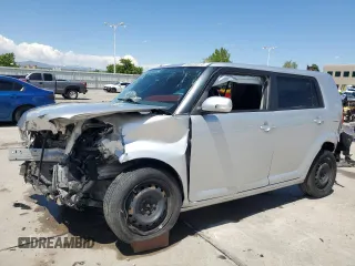 2012 Scion xB z VIN JTLZE4FE1CJ001065, wystawiony jako Copart lot #56369375 z przebiegiem 175 852 mil mil oraz Szkody całkowita. Historia ofert i sprzedaży dostępna na DreamBid. Obrazek 1.