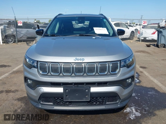 2022 Jeep Compass Latitude Lux with VIN 3C4NJDFB9NT170662, listed as a IAAI auction lot 42500321 with 57,782 mi miles and . Bid and sale history available at DreamBid. Image 13.