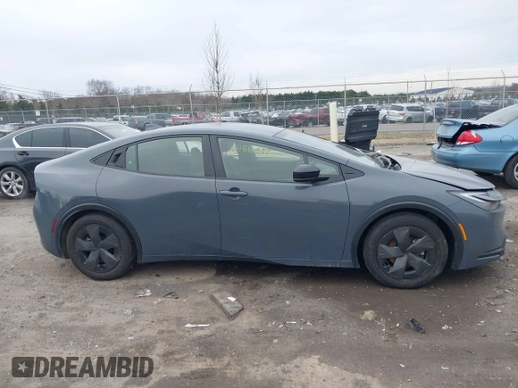 2023 Toyota Prius LE with VIN JTDACAAUXP3000714, listed as a IAAI auction lot 41486696 with 39,634 mi miles. Bid and sale history available at carsss.com. Image 13.
