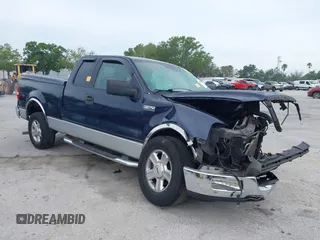 2004 Ford F-150 STX with VIN 1FTRX12W94NA00680, listed as a IAAI auction lot 41880972 with 1 mi miles. Bid and sale history available at carsss.com. Image 1.