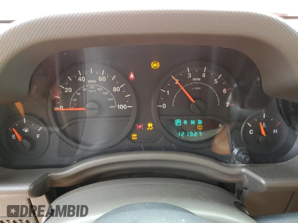 2009 Jeep Wrangler X z VIN 1J4FA24139L740959, wystawiony jako Copart lot #56509075 z przebiegiem 121 927 mil mil oraz Szkoda całkowita • Salvage title. Historia ofert i sprzedaży dostępna na DreamBid. Obrazek 9.