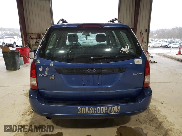 2005 Ford Focus SE with VIN 1FAHP36N65W187161, listed as a Copart auction lot 52024045 with 261,194 mi miles and Salvage Title. Bid and sale history available at carsss.com. Image 6.