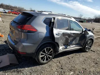 2017 Nissan Rogue SL with VIN JN8AT2MV0HW270422, listed as a Copart auction lot 48296375 with 103,883 mi miles and Salvage Title. Bid and sale history available at carsss.com. Image 3.