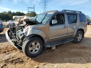 2005 Nissan Pathfinder LE z VIN 5N1AR18U15C784729, wystawiony jako Copart lot #80474694 z przebiegiem Nie podano mil oraz Szkoda całkowita • Salvage title. Historia ofert i sprzedaży dostępna na DreamBid. Obrazek 1.
