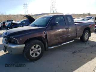 2004 Dodge Dakota SLT with VIN 1D7GL42N94S663556, listed as a Copart auction lot 81569374 with 121,371 mi miles and Salvage title. Bid and sale history available at DreamBid. Image 1.