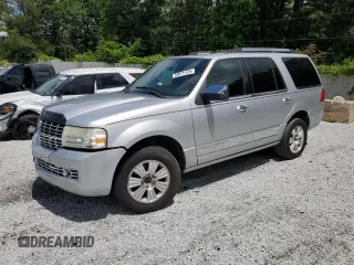 2010 Lincoln Navigator z VIN 5LMJJ2H50AEJ04286, wystawiony jako Copart lot #55675125 z przebiegiem 286 576 mil mil oraz Tytuł czysty. Historia ofert i sprzedaży dostępna na DreamBid. Obrazek 1.