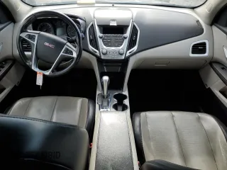 2010 GMC Terrain SLT-2 z VIN 2CTFLJEY5A6320188, wystawiony jako Copart lot #57512635 z przebiegiem 160 946 mil mil oraz Szkoda całkowita • Salvage title. Historia ofert i sprzedaży dostępna na DreamBid. Obrazek 8.