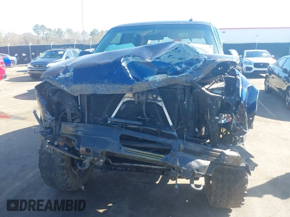 2002 Chevrolet Avalanche z VIN 3GNEC13T92G315409, wystawiony jako IAAI lot #41661553 z przebiegiem 167 410 mil mil oraz . Historia ofert i sprzedaży dostępna na DreamBid. Obrazek 6.