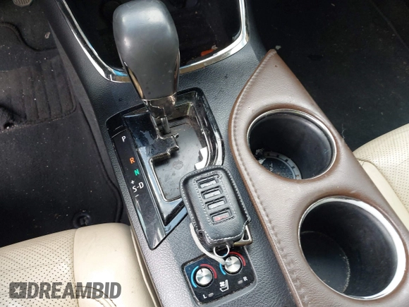 2013 Toyota Avalon XLE with VIN 4T1BK1EBXDU028403, listed as a IAAI auction lot 41545852 with 147,668 mi miles and . Bid and sale history available at DreamBid. Image 11.