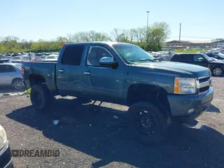 2007 Chevrolet Silverado 1500 LTZ with VIN 2GCEK13M071572981, listed as a IAAI auction lot 42054093 with 284,423 mi miles. Bid and sale history available at carsss.com. Image 13.