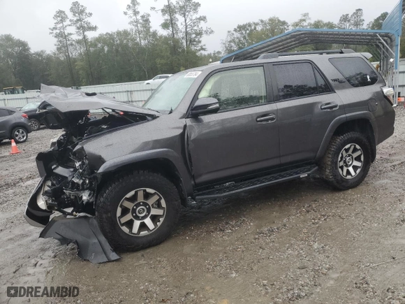2019 Toyota 4Runner SR5 with VIN JTEBU5JR8K5610916, listed as a Copart auction lot 80855784 with 62,618 mi miles and Salvage Title. Bid and sale history available at carsss.com. Image 1.