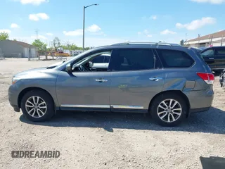 2015 Nissan Pathfinder Platinum with VIN 5N1AR2MM5FC714812, listed as a IAAI auction lot 42373778 with 100,356 mi miles and . Bid and sale history available at DreamBid. Image 14.