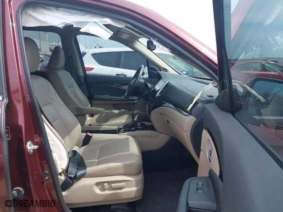 2018 Honda Ridgeline RTL-E with VIN 5FPYK3F70JB014641, listed as a IAAI auction lot 41685580 with 64,824 mi miles. Bid and sale history available at carsss.com. Image 5.