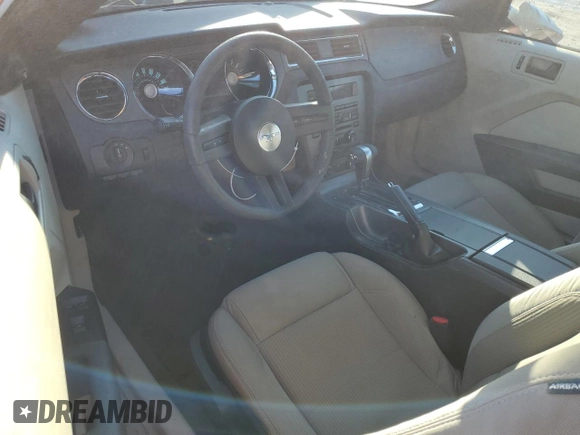 2011 Ford Mustang V6 with VIN 1ZVBP8EM2B5134834, listed as a Copart auction lot 44695685 with 34,104 mi miles and Salvage Title. Bid and sale history available at carsss.com. Image 8.