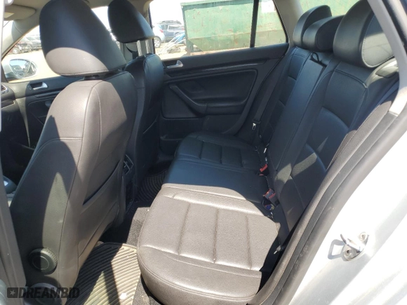 2013 Volkswagen Jetta SportWagen TDI w/Sunroof & Nav with VIN 3VWPL7AJ2DM694955, listed as a Copart auction lot 69789794 with 109,204 mi miles and Clean Title. Bid and sale history available at carsss.com. Image 10.