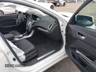 2019 Acura TLX z VIN 19UUB3F33KA007148, wystawiony jako IAAI lot #41889013 z przebiegiem 97 654 mil mil oraz . Historia ofert i sprzedaży dostępna na DreamBid. Obrazek 5.