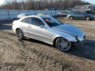 2009 Mercedes-Benz CLK 550 with VIN WDBTJ72J49F263822, listed as a Copart auction lot 86563524 with Not Provided miles and Salvage Title. Bid and sale history available at DreamBid. Image 4.