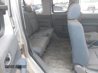 2003 Honda Element EX z VIN 5J6YH28563L005417, wystawiony jako IAAI lot #42317127 z przebiegiem 208 437 mil mil oraz . Historia ofert i sprzedaży dostępna na DreamBid. Obrazek 8.
