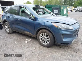 2020 Ford Escape SE z VIN 1FMCU9G69LUC37966, wystawiony jako IAAI lot #42305389 z przebiegiem 69 220 mil mil oraz . Historia ofert i sprzedaży dostępna na DreamBid. Obrazek 1.