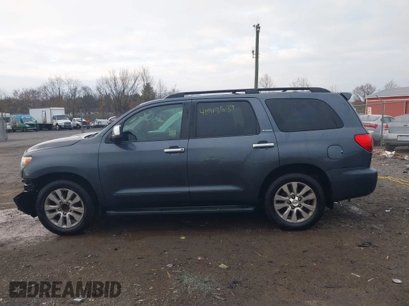 2010 Toyota Sequoia Platinum with VIN 5TDYY5G17AS022633, listed as a IAAI auction lot 40913539 with 294,432 mi miles. Bid and sale history available at carsss.com. Image 15.