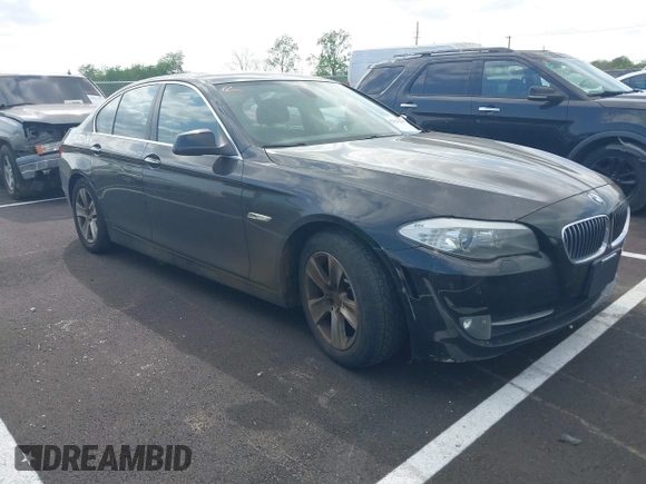 2011 BMW 5 Series 528i with VIN WBAFR1C52BDS36073, listed as a IAAI auction lot 42023987 with 139,736 mi miles and . Bid and sale history available at carsss.com. Image 1.