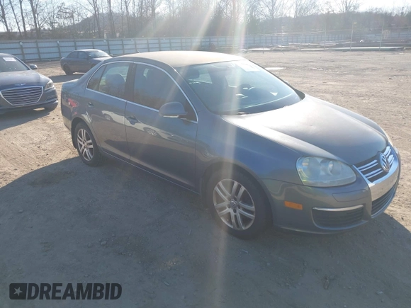 2007 Volkswagen Jetta 2.5 with VIN 3VWRF71K37M136996, listed as a IAAI auction lot 41643066 with Not provided miles and . Bid and sale history available at DreamBid. Image 1.
