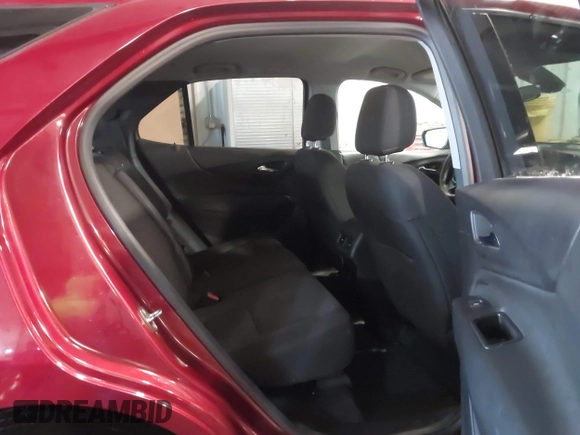 2020 Chevrolet Equinox LT z VIN 2GNAXKEV2L6276893, wystawiony jako IAAI lot #41317709 z przebiegiem 112 437 mil mil oraz . Historia ofert i sprzedaży dostępna na DreamBid. Obrazek 8.