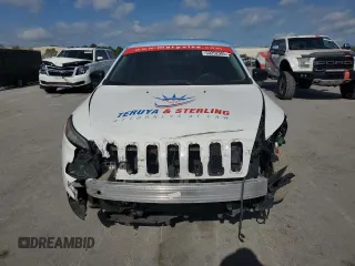 2015 Jeep Cherokee Sport with VIN 1C4PJLAB2FW517187, listed as a Copart auction lot 53252985 with 118,098 mi miles and Salvage Title. Bid and sale history available at carsss.com. Image 5.