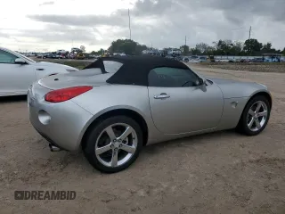 2007 Pontiac Solstice z VIN 1G2MB35B27Y119840, wystawiony jako Copart lot #73684114 z przebiegiem Nie podano mil oraz Nie do naprawy • Non repairable. Historia ofert i sprzedaży dostępna na DreamBid. Obrazek 3.