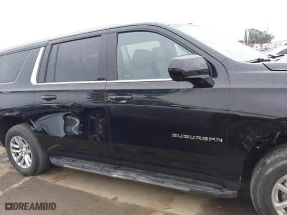 2024 Chevrolet Suburban LT with VIN 1GNSKCKD4RR217863, listed as a IAAI auction lot 41724242 with 11,998 mi miles. Bid and sale history available at carsss.com. Image 14.