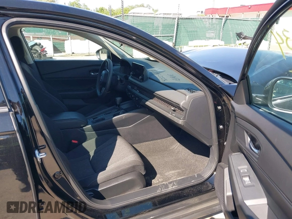 2024 Honda Accord EX with VIN 1HGCY1F34RA013453, listed as a IAAI auction lot 42279634 with 11,301 mi miles and . Bid and sale history available at DreamBid. Image 5.