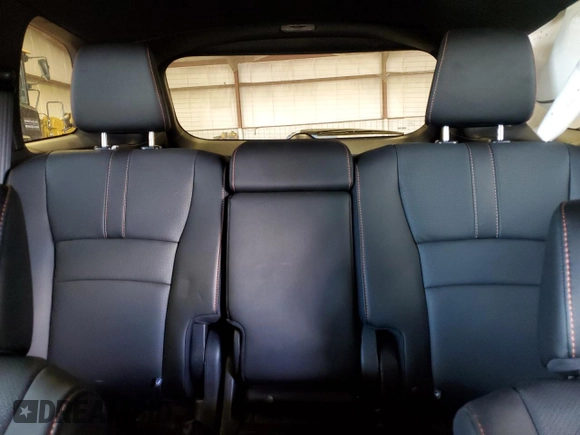 2024 Honda Passport TrailSport z VIN 5FNYF8H61RB013217, wystawiony jako Copart lot #52349015 z przebiegiem 8 360 mil mil oraz Szkoda całkowita • Salvage title. Historia ofert i sprzedaży dostępna na DreamBid. Obrazek 10.