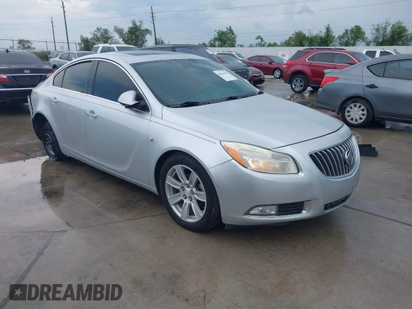 2011 Buick Regal CXL RL6 with VIN W04GU5GCXB1070838, listed as a IAAI auction lot 40434695 with 80,530 mi miles. Bid and sale history available at carsss.com. Image 1.
