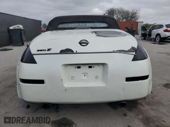2004 Nissan 350Z Touring with VIN JN1AZ36A74T015842, listed as a Copart auction lot 45526455 with 162,119 mi miles and Salvage Title. Bid and sale history available at carsss.com. Image 6.
