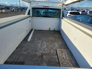 2015 Ford F-250 XLT with VIN 1FT7X2AT2FEB61007, listed as a IAAI auction lot 42663794 with 303,185 mi miles and . Bid and sale history available at DreamBid. Image 17.