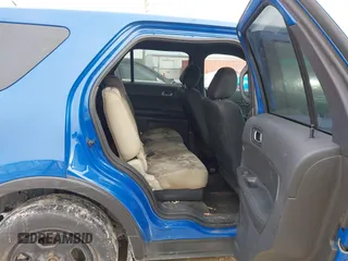 2013 Ford Police Interceptor Utility z VIN 1FM5K8AR4DGA51599, wystawiony jako IAAI lot #41589375 z przebiegiem 198 053 mil mil oraz . Historia ofert i sprzedaży dostępna na DreamBid. Obrazek 8.